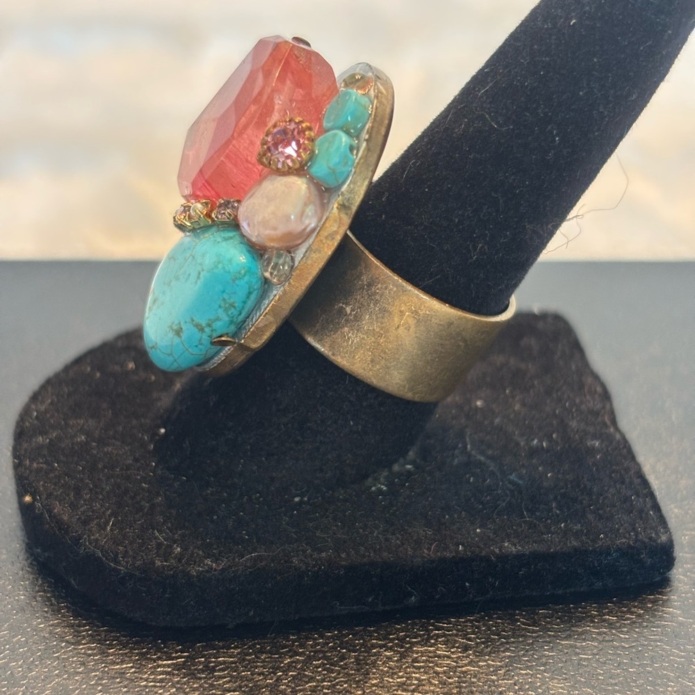 Elegant Multi-Stone Statement Ring - image 2